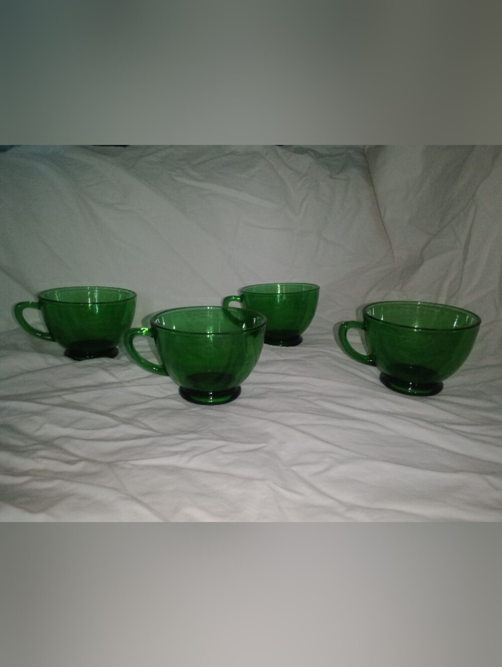 Vintage Green Glass Tea Coffee Cups Set of 4 Boho Retro Hippie Rockabilly Goth